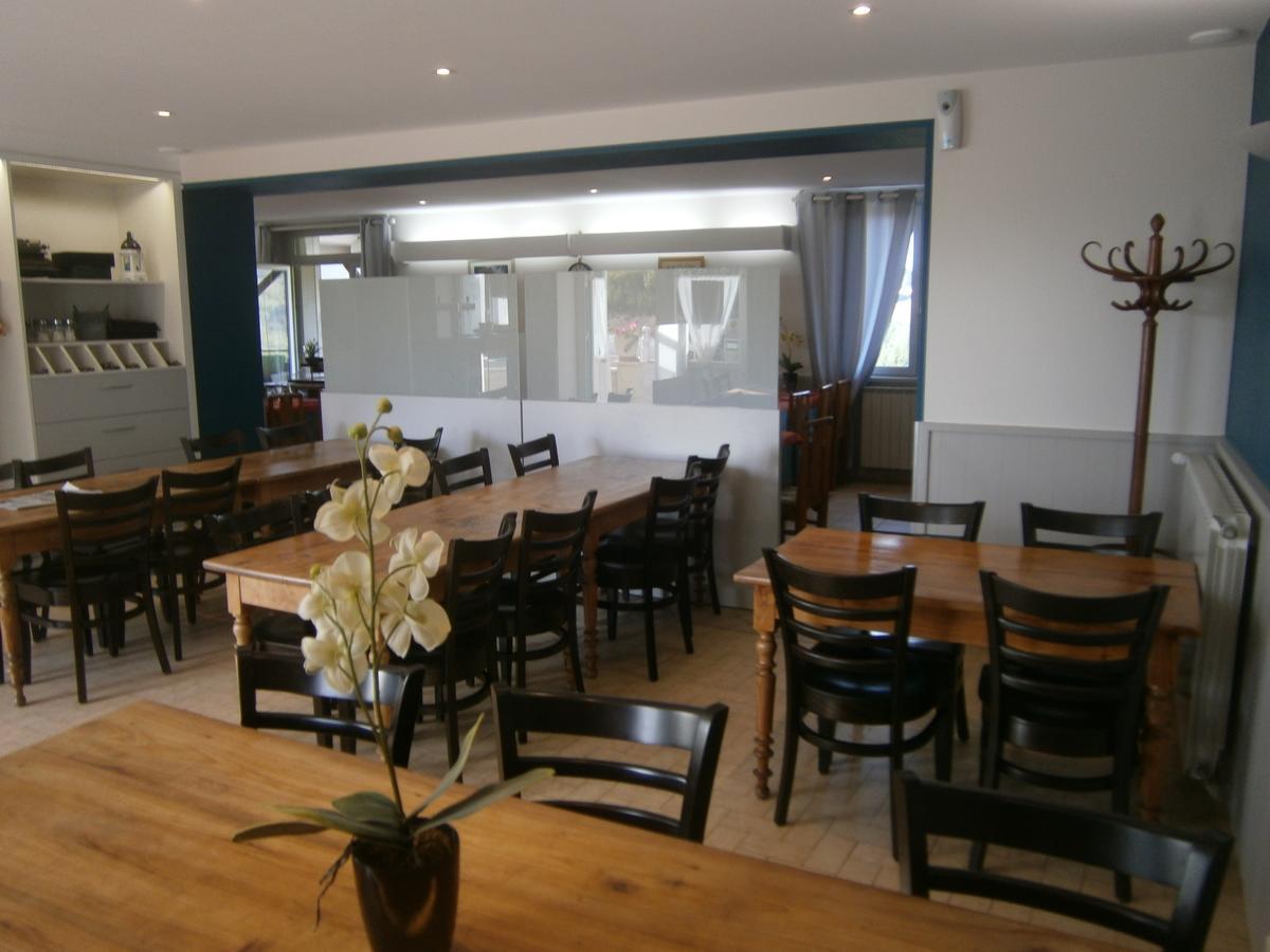 Hotel Restaurant De La Roche Les Sauvages  Екстер'єр фото